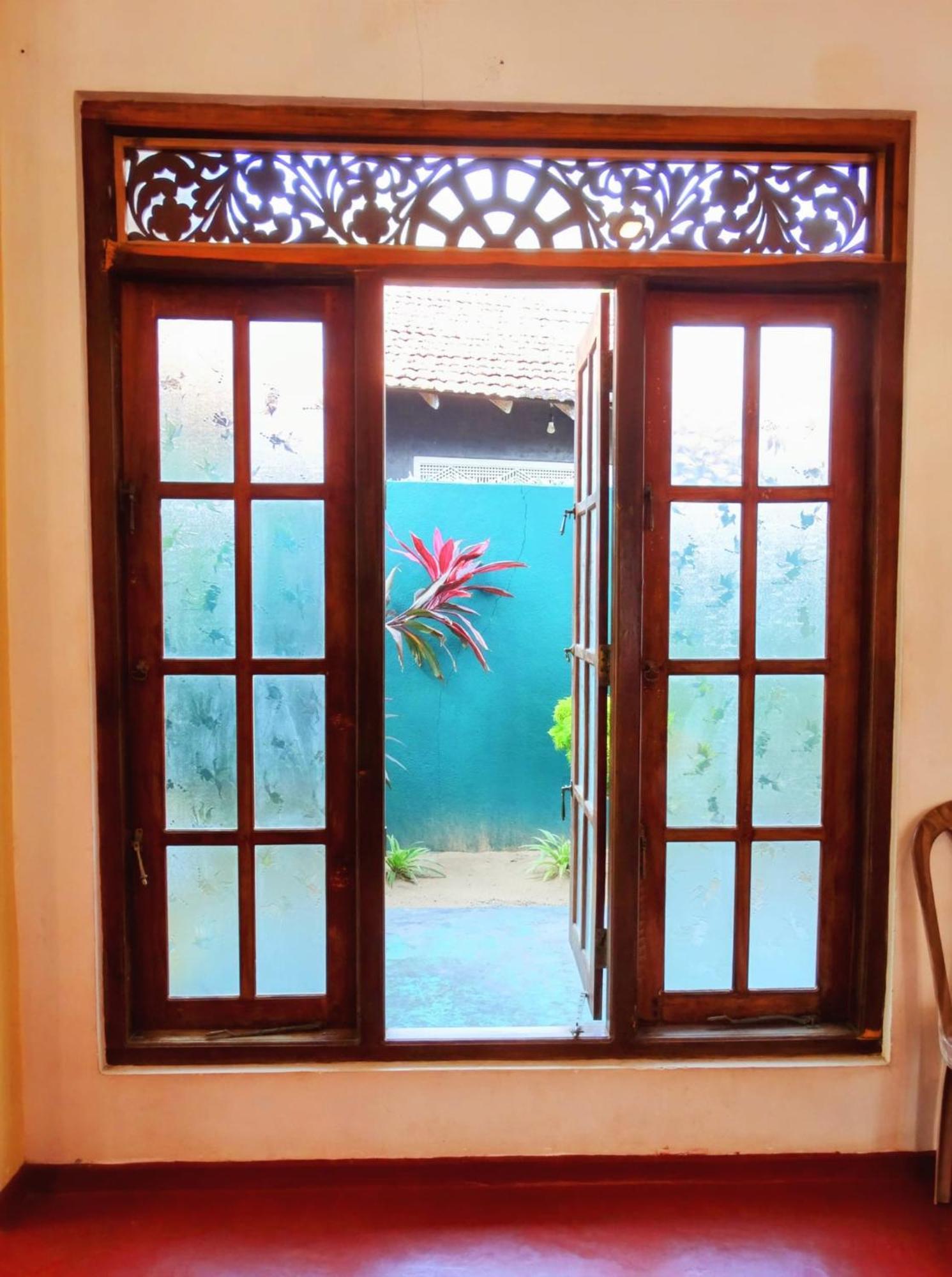 Private Beach House In מיריסה מראה חיצוני תמונה